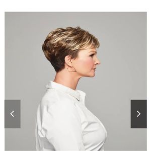 - Transformation R101 Pearl Platinum Wig Colour by Raquel Welch